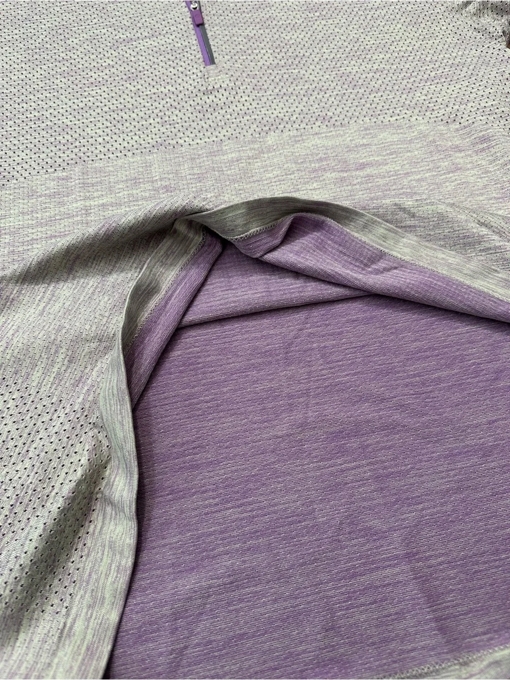 Lululemon quarter zip, lightweight, breathable. Women’s size XL - Picture 5 of 8